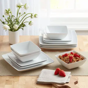 Набор от квадратна порцеланова посуда премиум качество на Loden White от 12 теми - идеален за ежедневна употреба и за специални поводи.