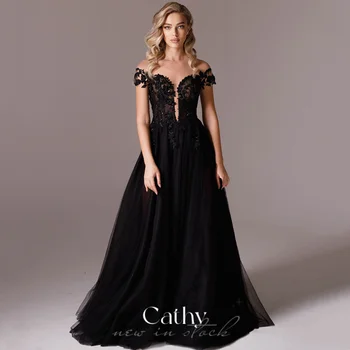 Черна рокля за абитуриентски бал Кати с открити рамене, вечерна рокля трапецовидна форма, с къс ръкав, елегантна рокля за абитуриентски бал с дантела и бродирани 2023